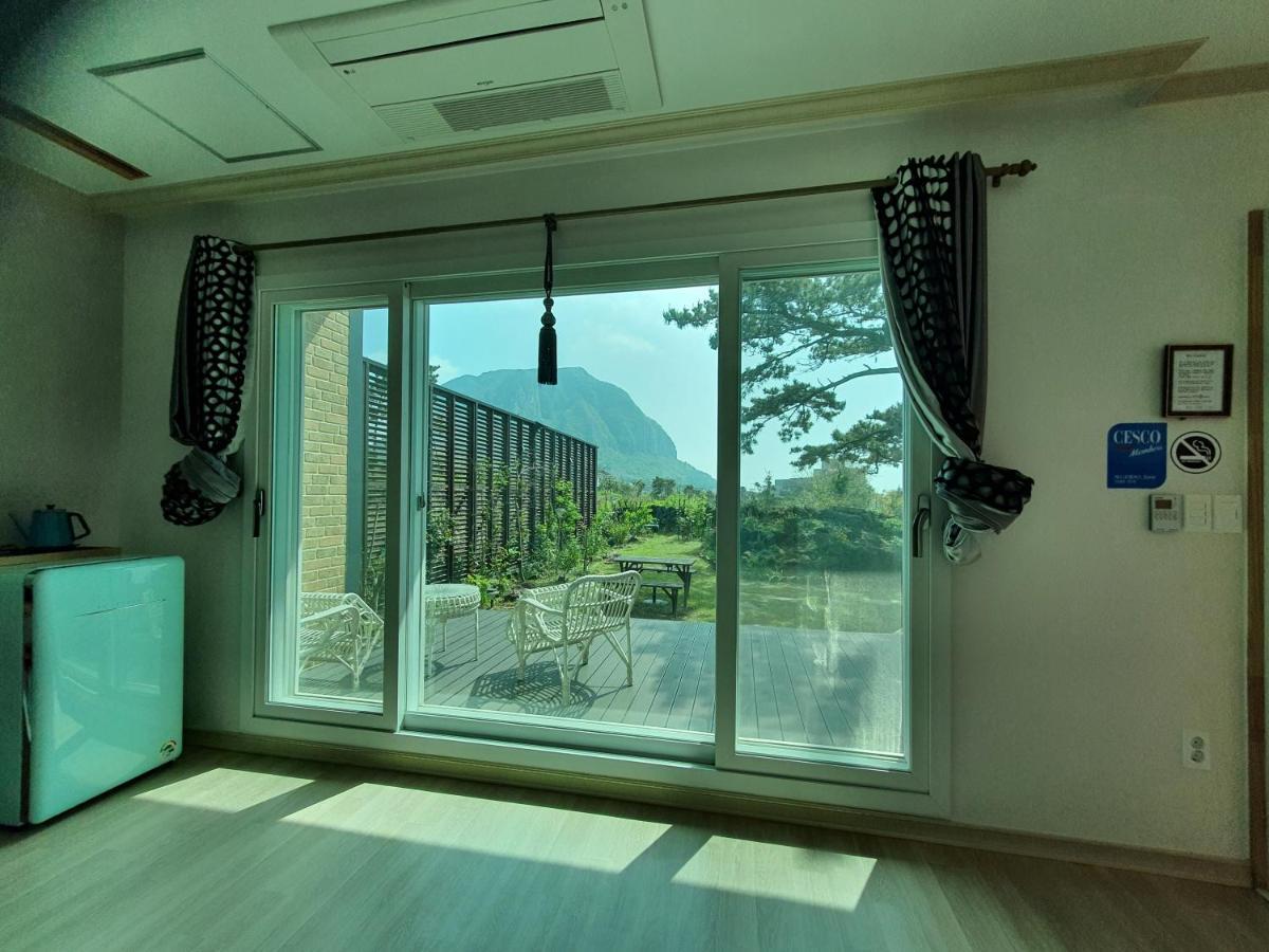 Wind Jeju Cafe & Pension Sogüpcho Exteriér fotografie